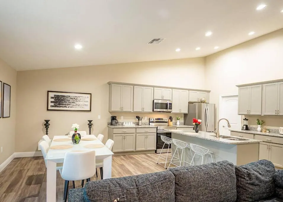 Luxury Beach House - Ocean View - Game Room - 3 Br Daytona Beach Shores